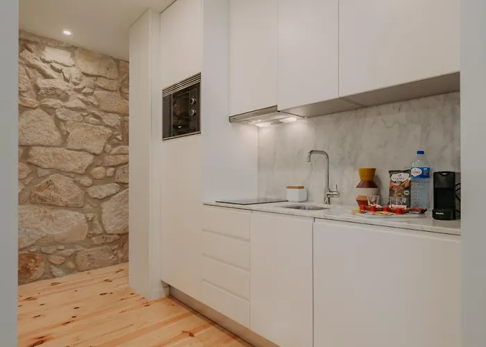 Swimming Pool Luxury House, With Ac Downtown Apartman