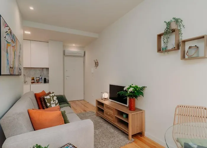 Swimming Pool Luxury House, With Ac Downtown Apartman