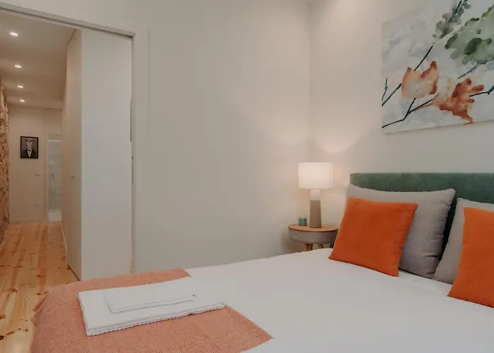 Swimming Pool Luxury House, With Ac Downtown